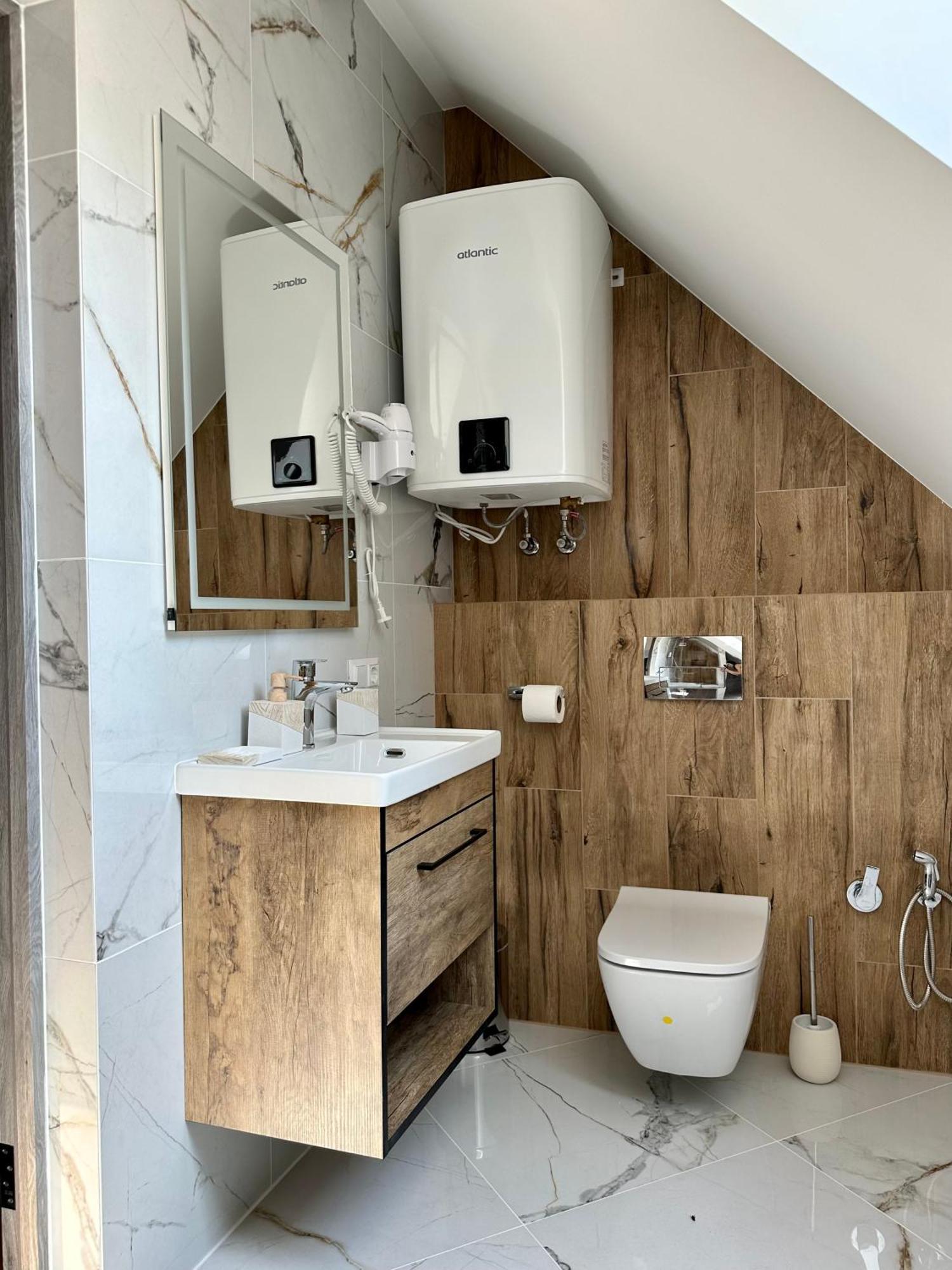 Velvet Apartment Skhidnytsia